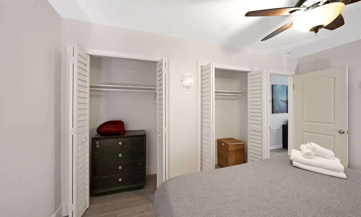Photo of Bedroom in River Oaks