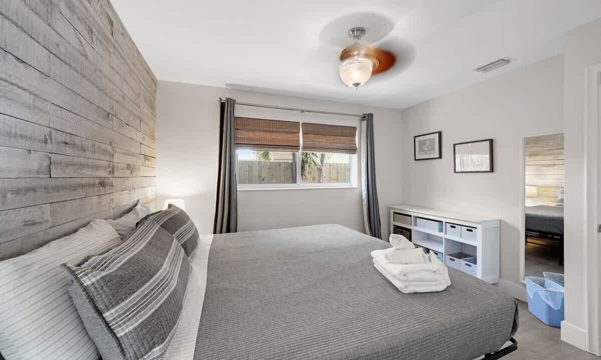 Photo of Bedroom in River Oaks