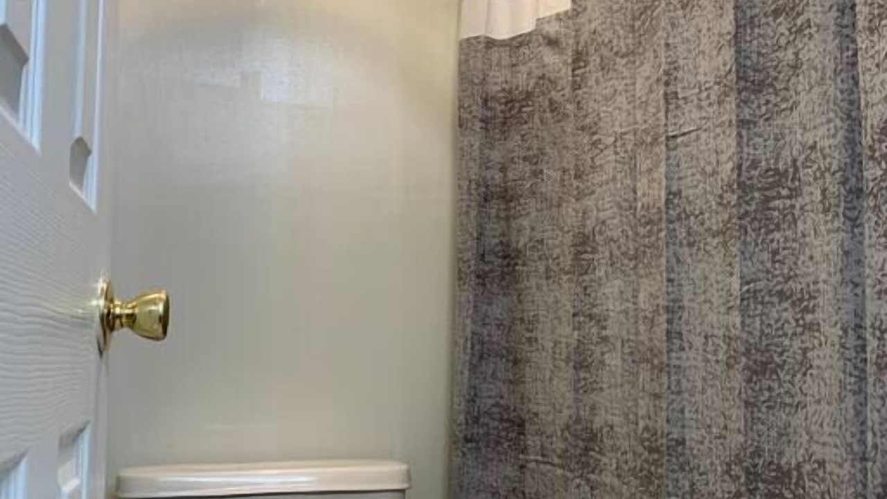 Photo of Bathroom in Pine Forest