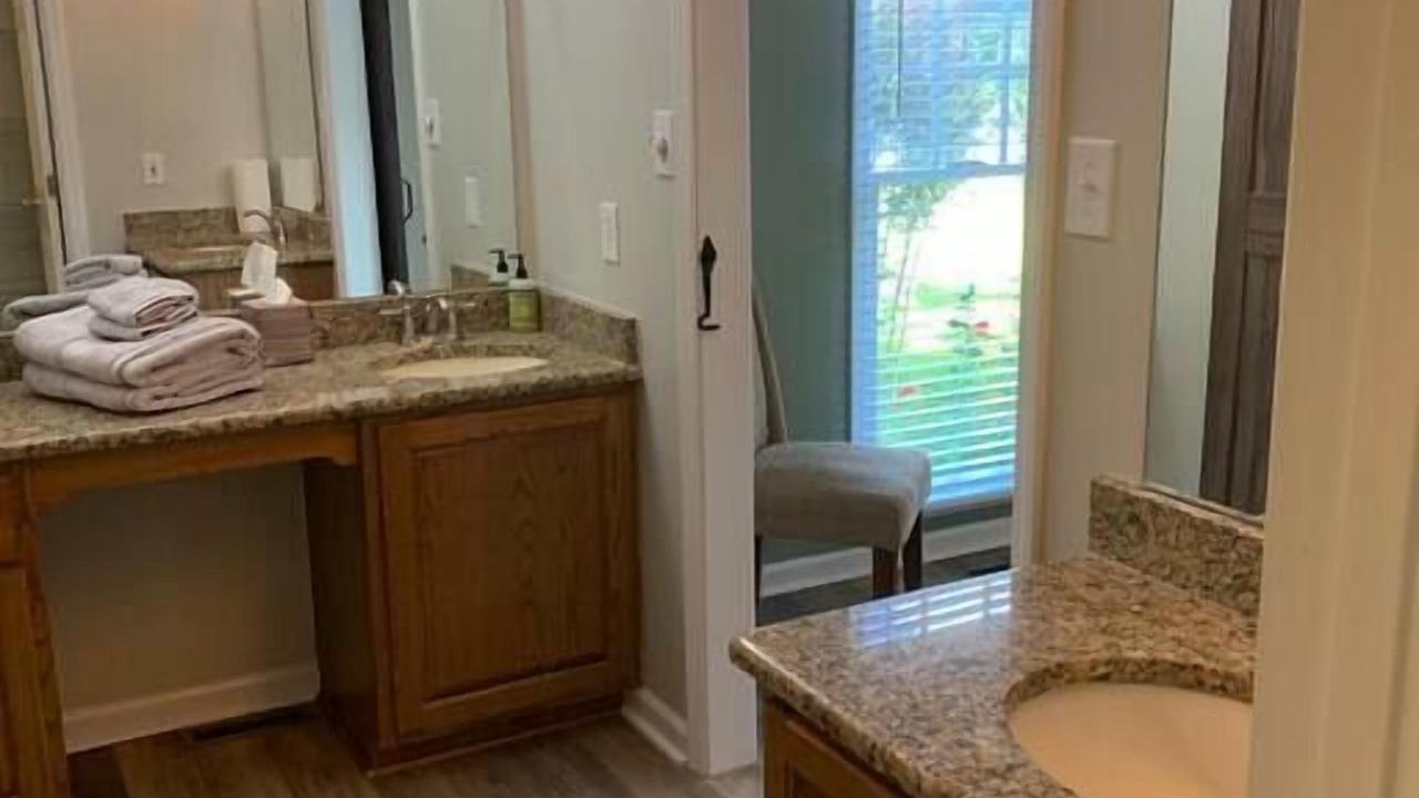 Photo of Bathroom in Pine Forest