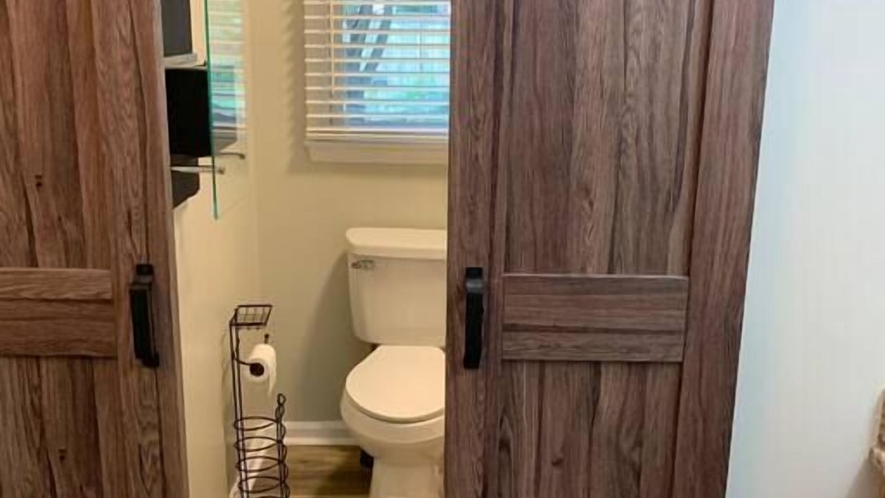 Photo of Bathroom in Pine Forest