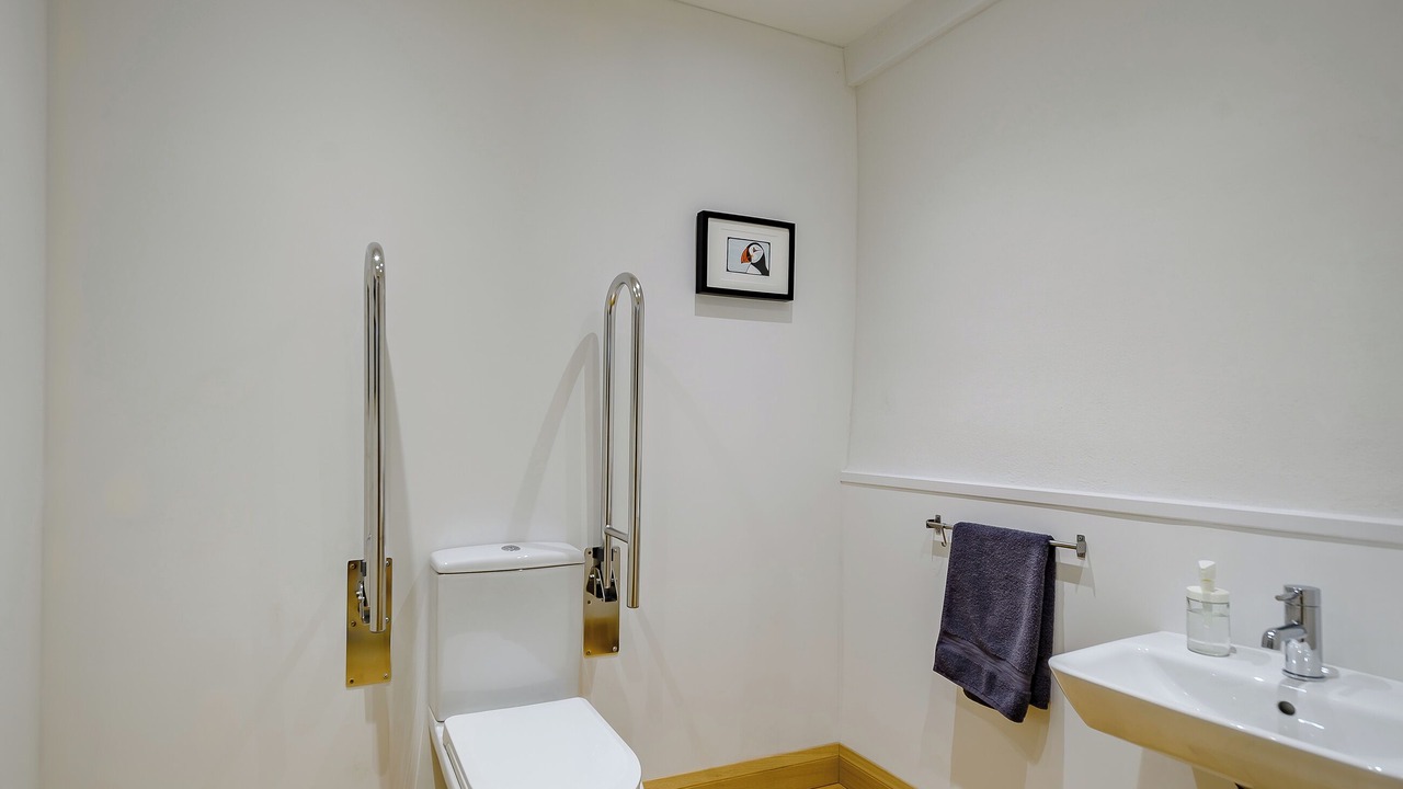 Photo of Bathroom in Salen