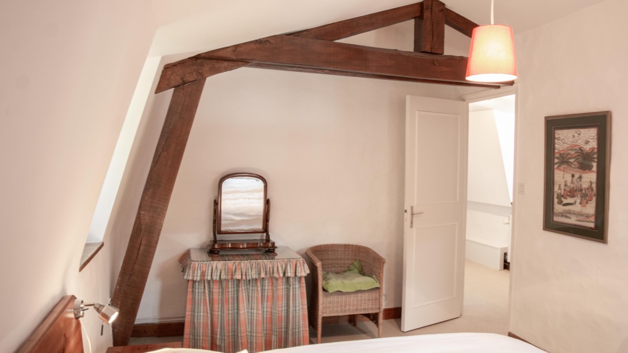 Photo of Others in Issac