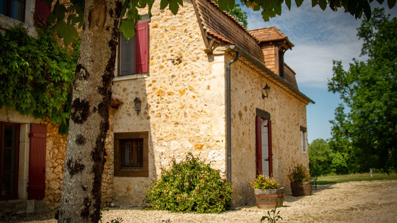 Photo of Outdoor in Issac