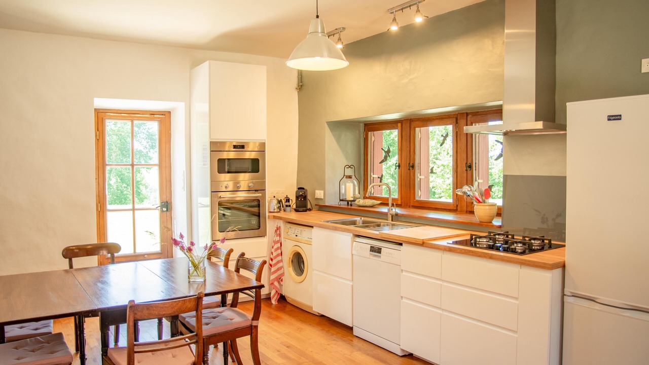 Photo of Others in Issac