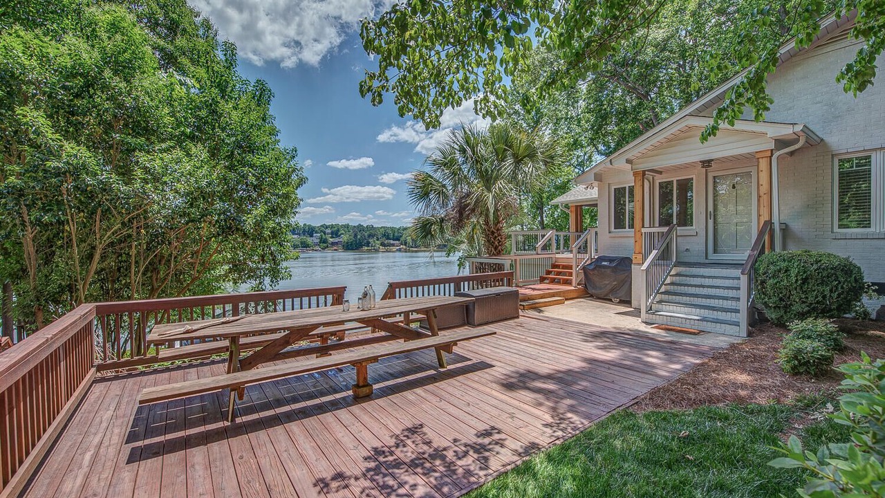 Photo of Outdoor in Belmont