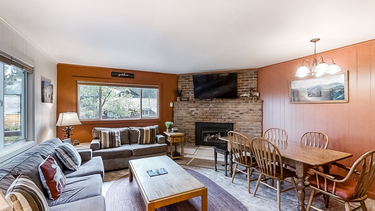 Photo of Livingroom in Joseph