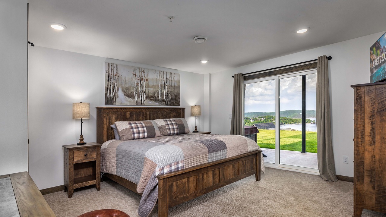 Photo of Bedroom in Kimberling City