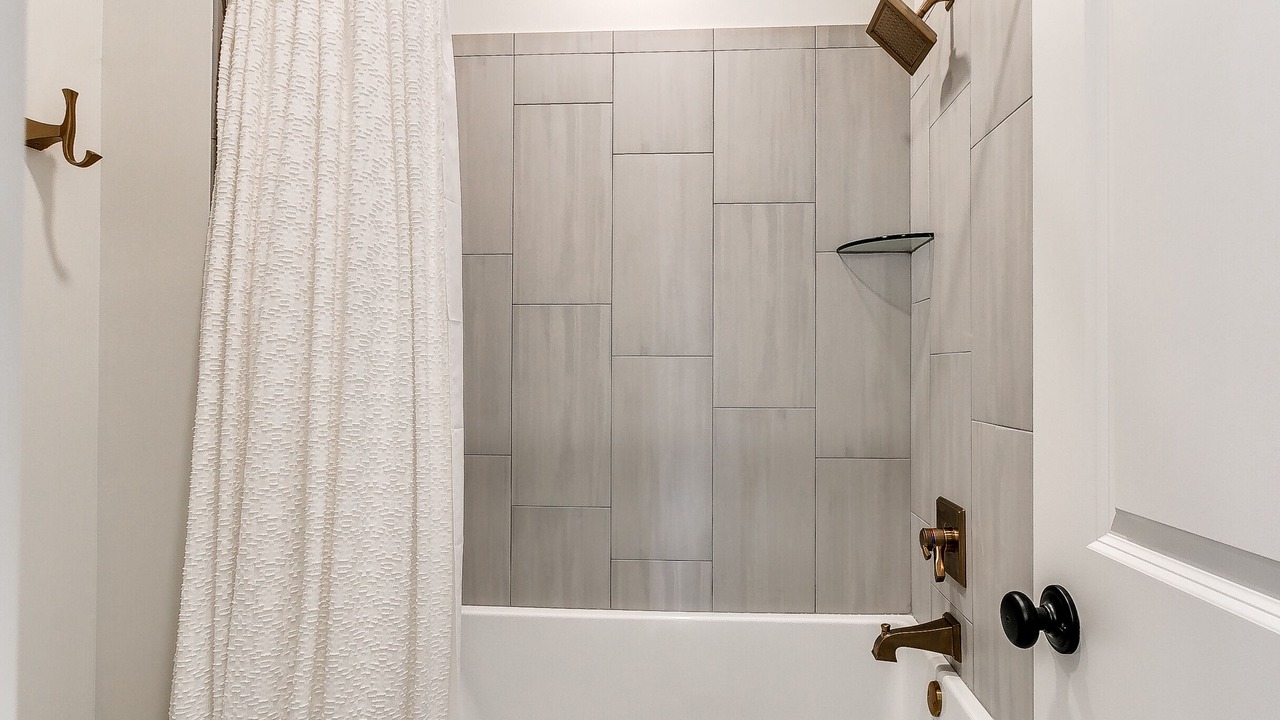 Photo of Bathroom in Eufaula