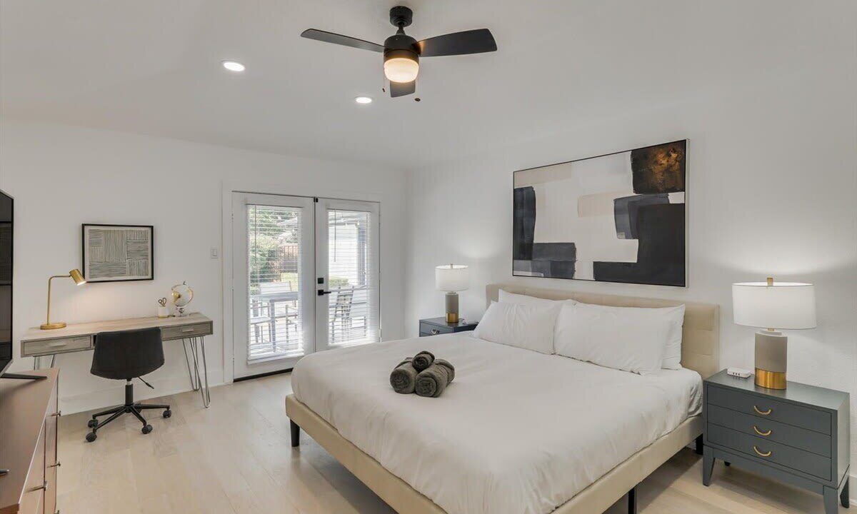 Photo of Bedroom in Far North Dallas
