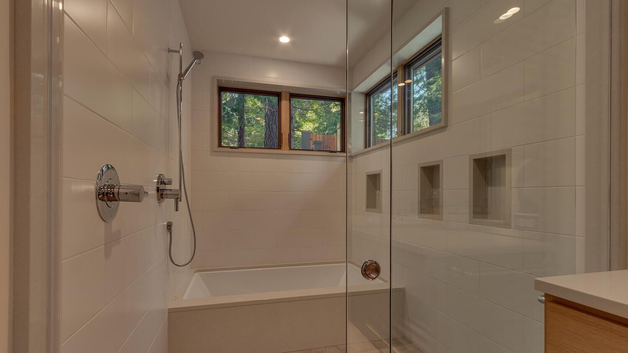 Photo of Bathroom in Tahoe Sierra Estates