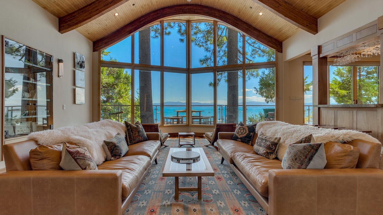 Photo of Livingroom in Tahoe Sierra Estates