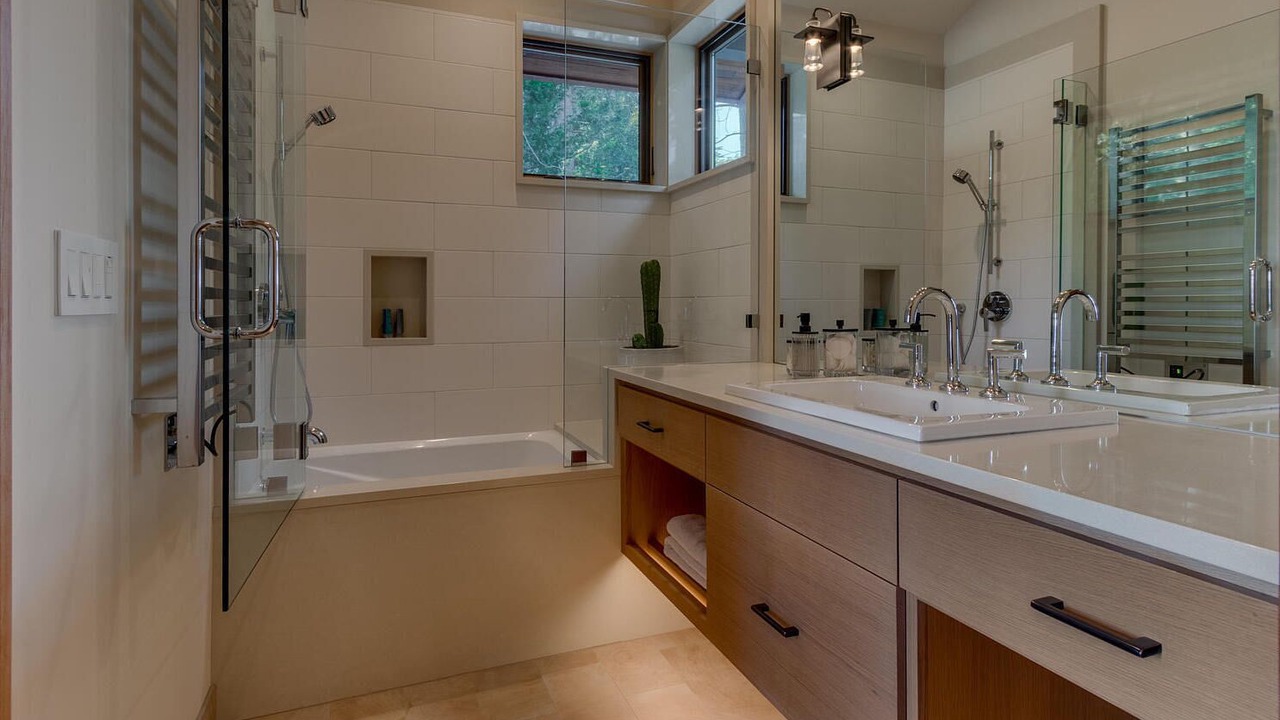 Photo of Bathroom in Tahoe Sierra Estates