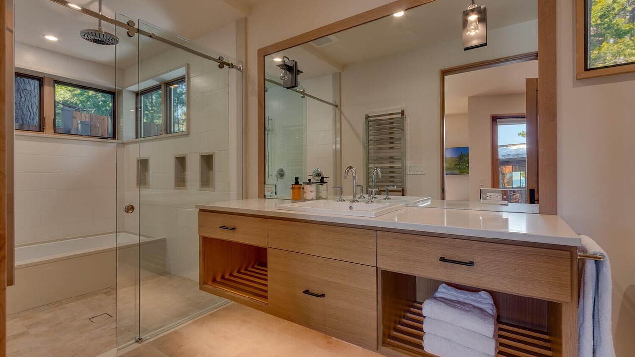 Photo of Bathroom in Tahoe Sierra Estates