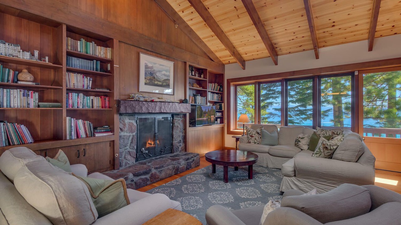 Photo of Livingroom in Tahoe Woods
