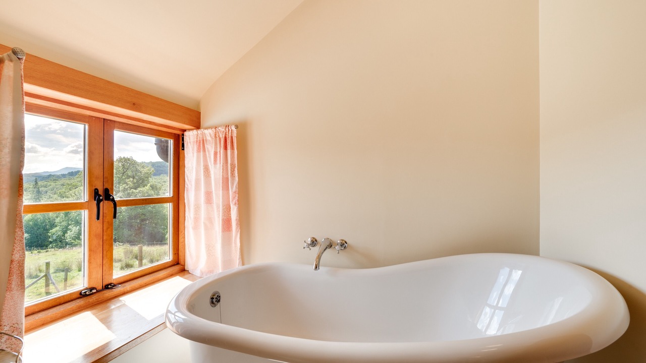 Photo of Bathroom in Ganllwyd