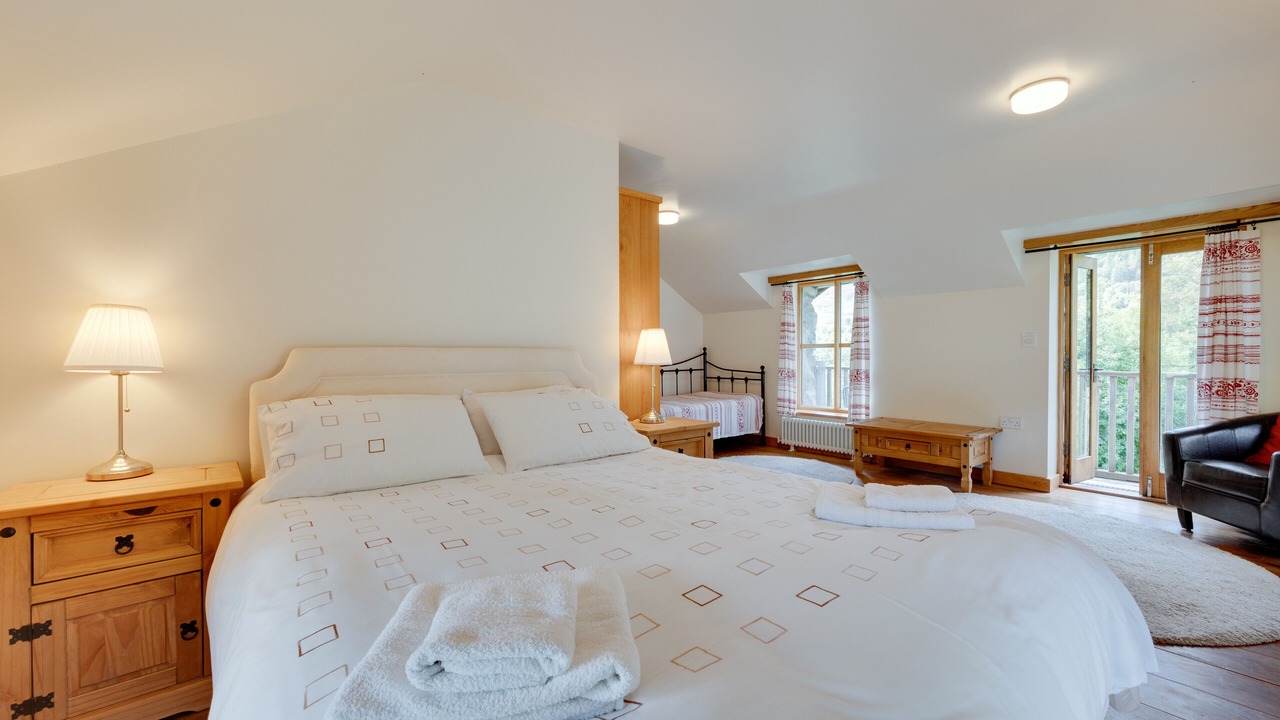 Photo of Bedroom in Ganllwyd