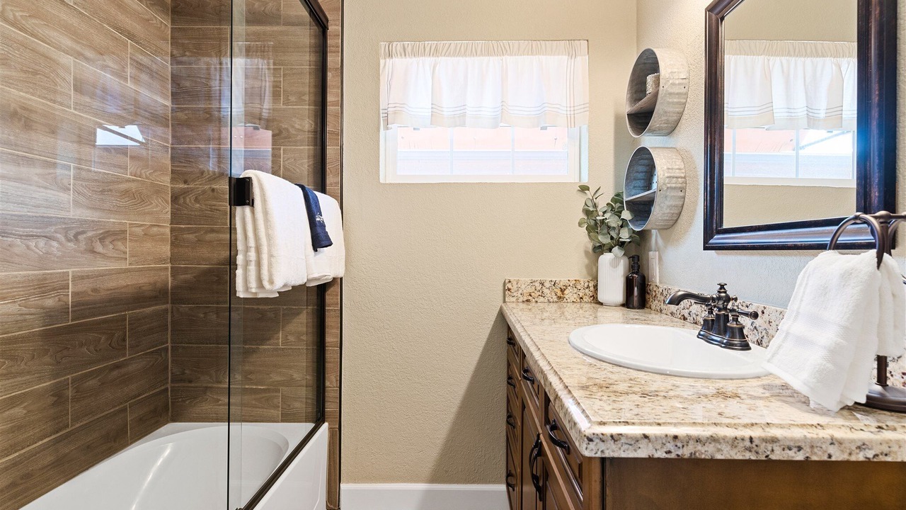 Photo of Bathroom in Encanto