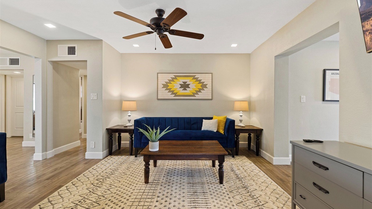 Photo of Livingroom in Encanto