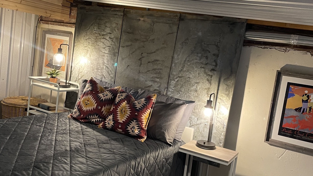 Photo of Bedroom in Claude