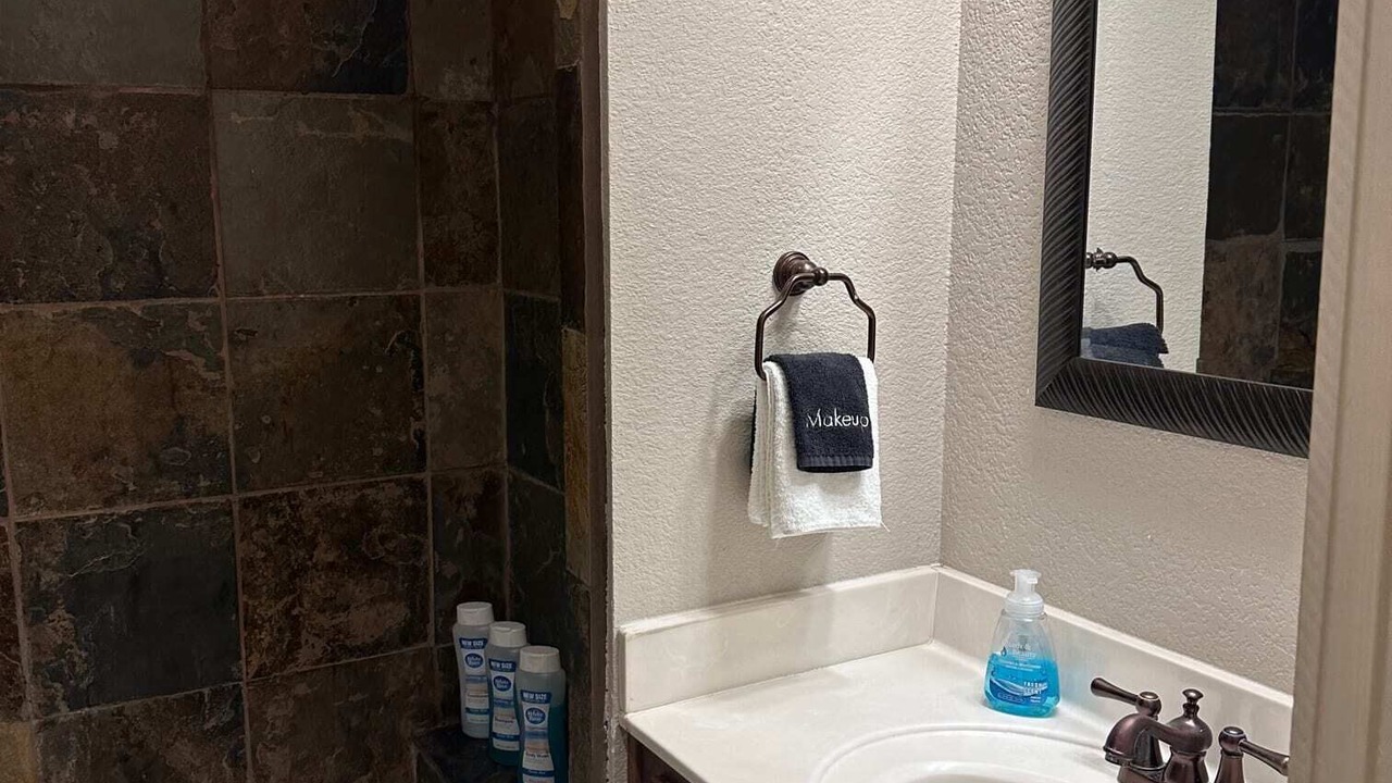 Photo of Bathroom in Plaza Westport