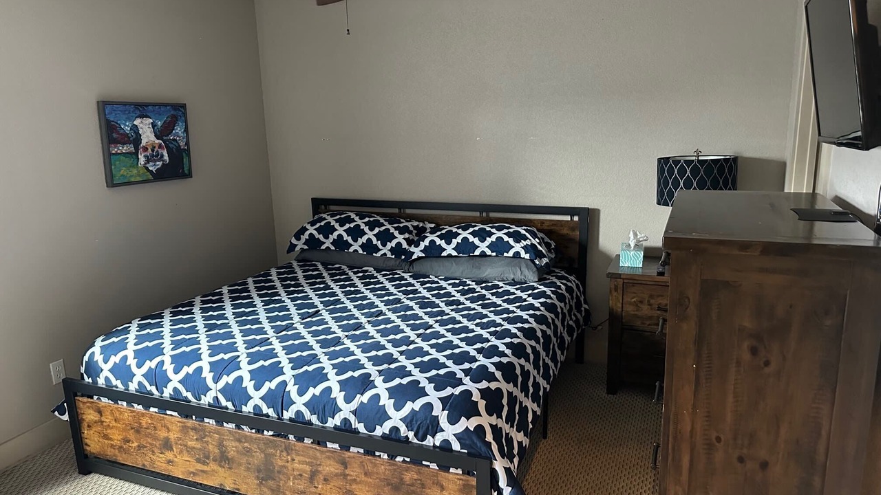 Photo of Bedroom in Plaza Westport