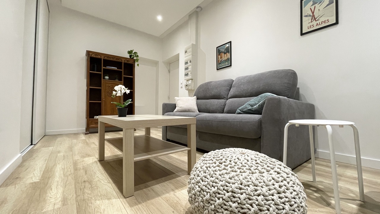 Photo of Livingroom in Grenoble City Centre