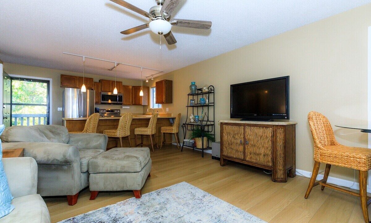 Photo of Livingroom in Village of Four Seasons
