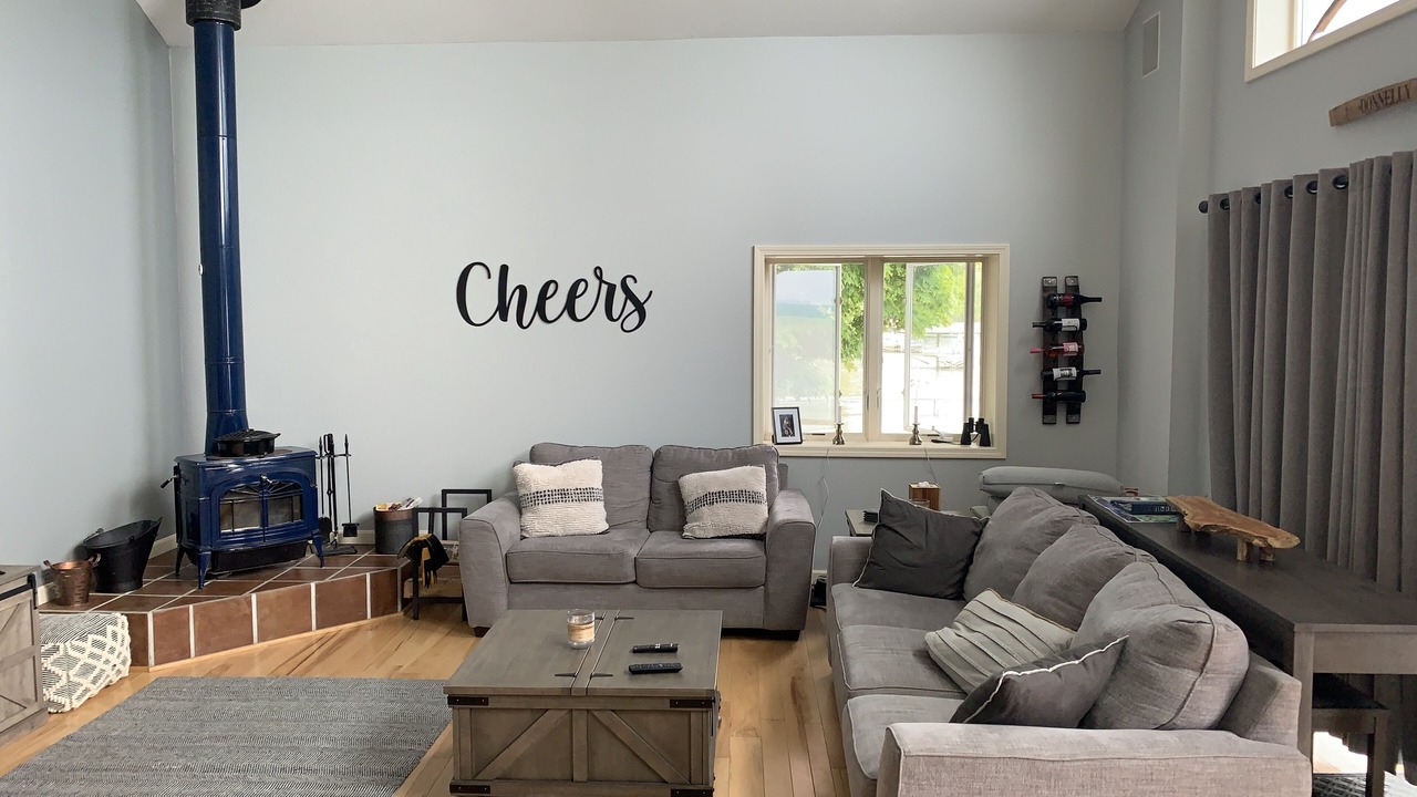 Photo of Livingroom in Romulus