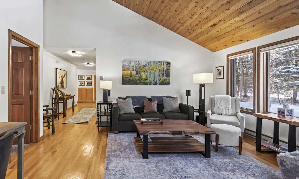 Photo of Livingroom in Moose Wilson Road