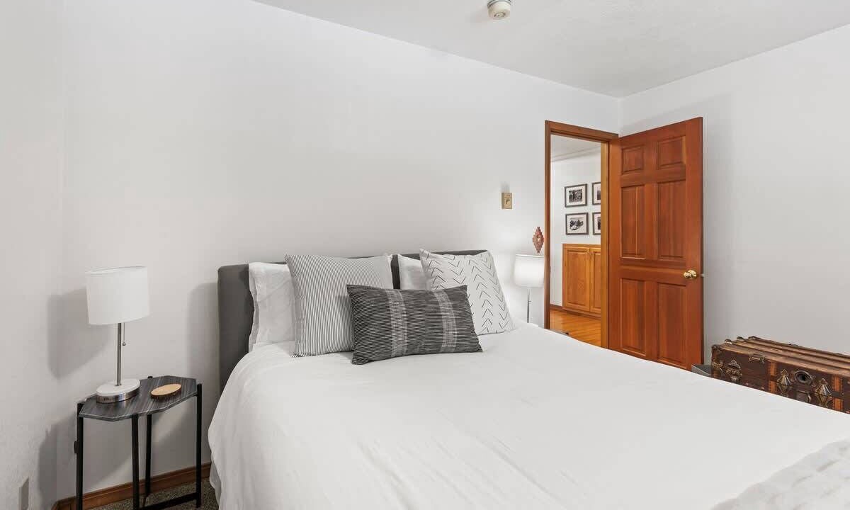 Photo of Bedroom in Moose Wilson Road