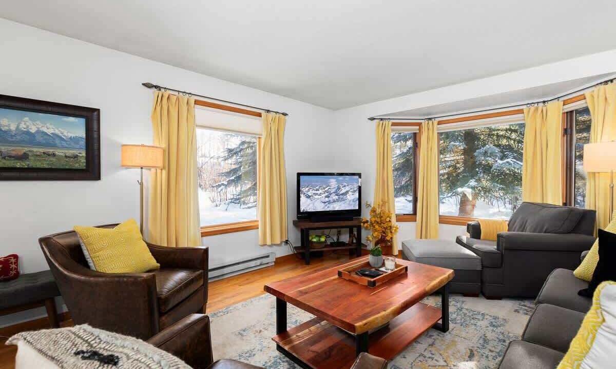 Photo of Livingroom in Moose Wilson Road