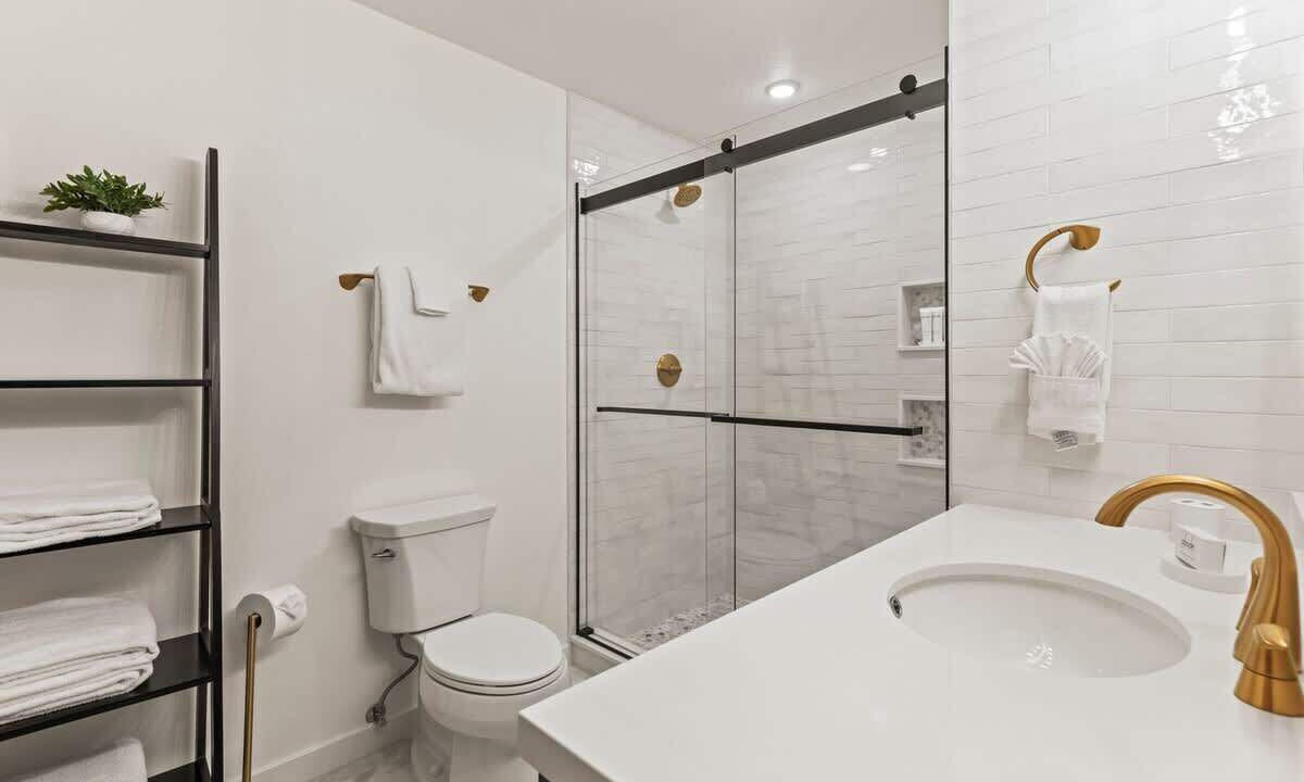 Photo of Bathroom in Moose Wilson Road