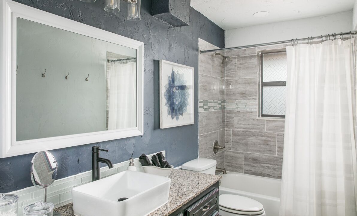 Photo of Bathroom in Central Oklahoma City