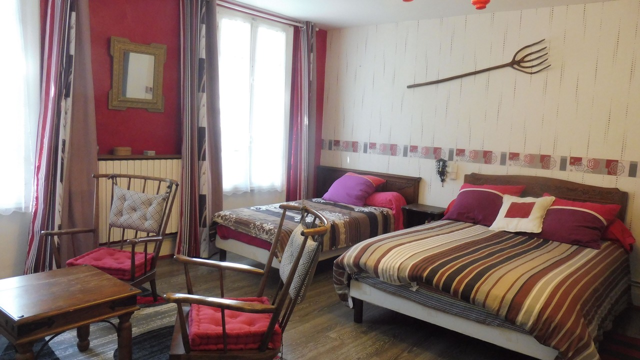 Photo of Bedroom in Campan