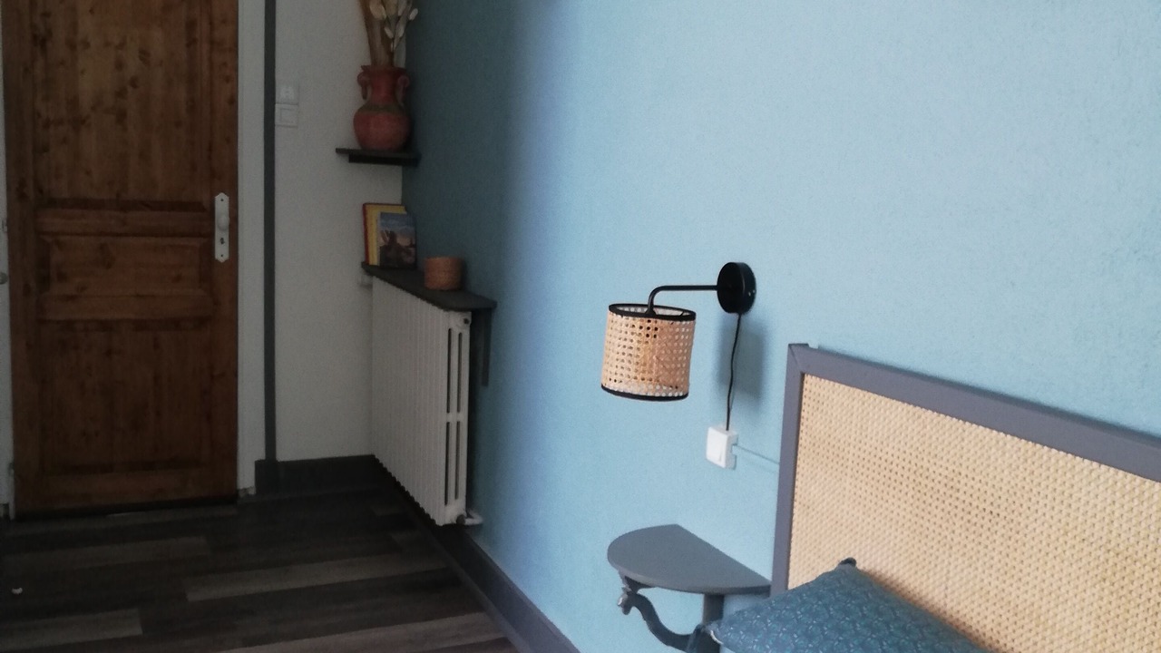 Photo of Bedroom in Campan
