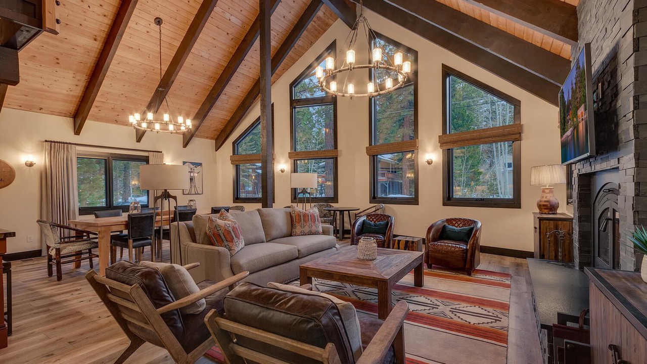 Photo of Livingroom in Lake Forest