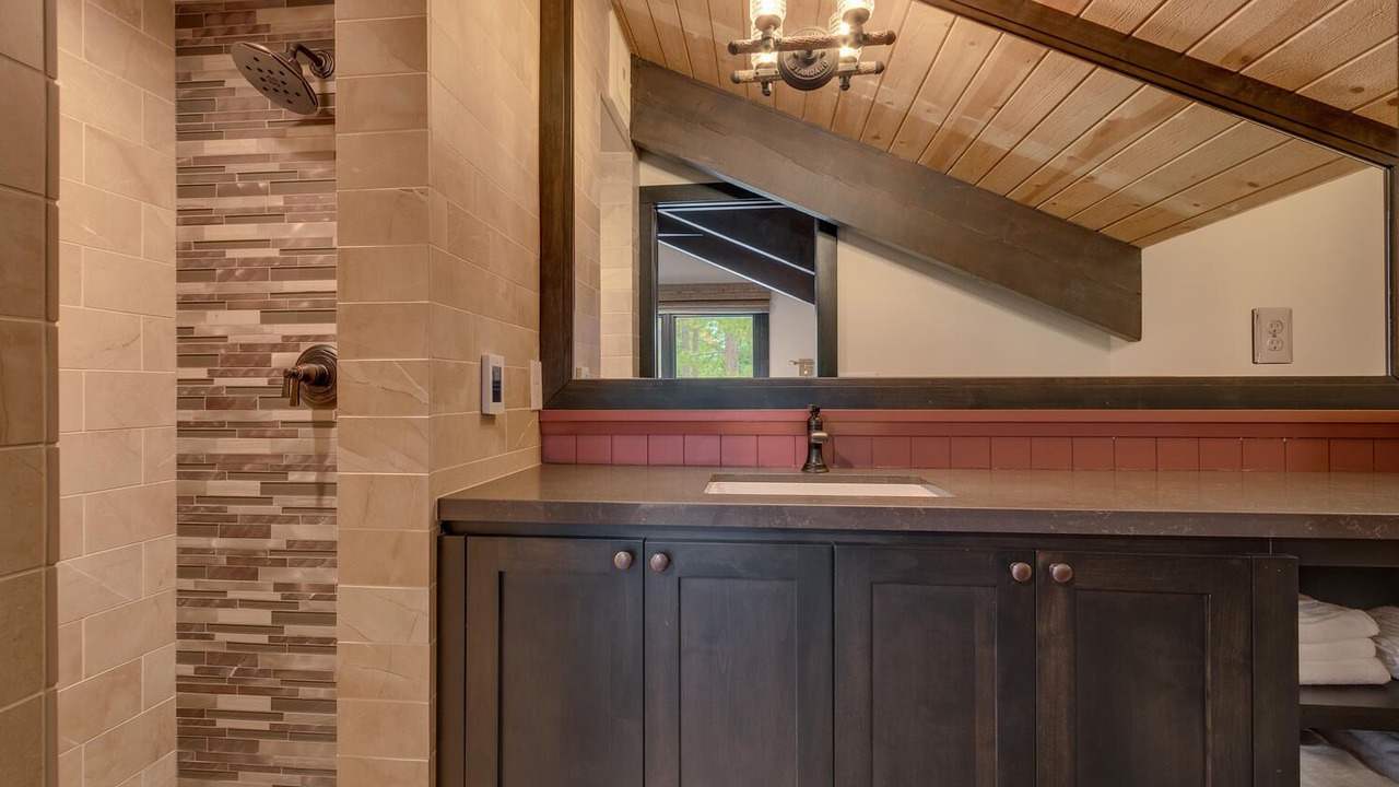 Photo of Bathroom in Lake Forest