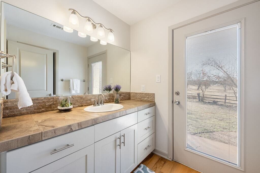 Photo of Bathroom in Horseshoe Bay