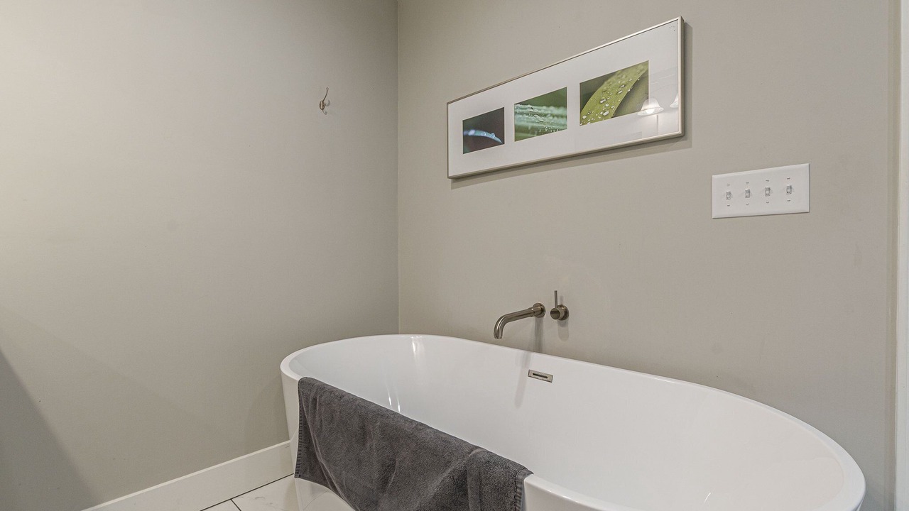 Photo of Others in West End