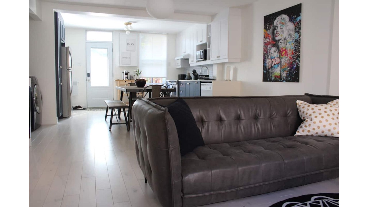 Photo of Livingroom in Villeray