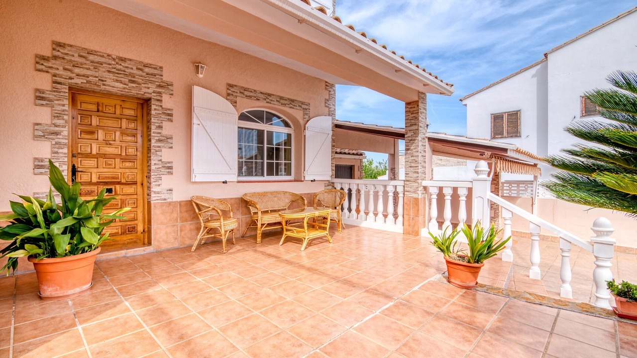 Photo of Patio Balcony in Benifayo