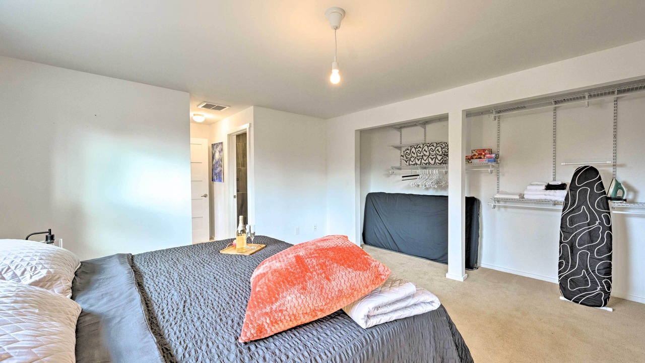 Photo of Others in Highline