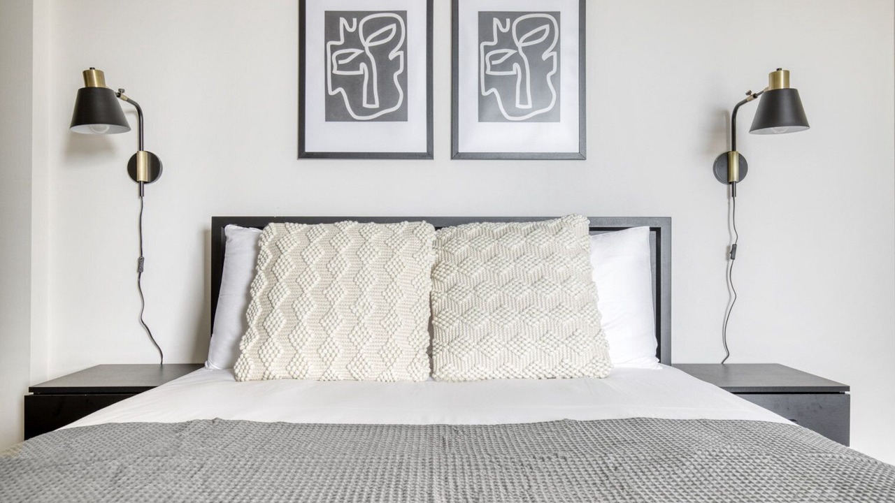 Photo of Bedroom in Logan Square