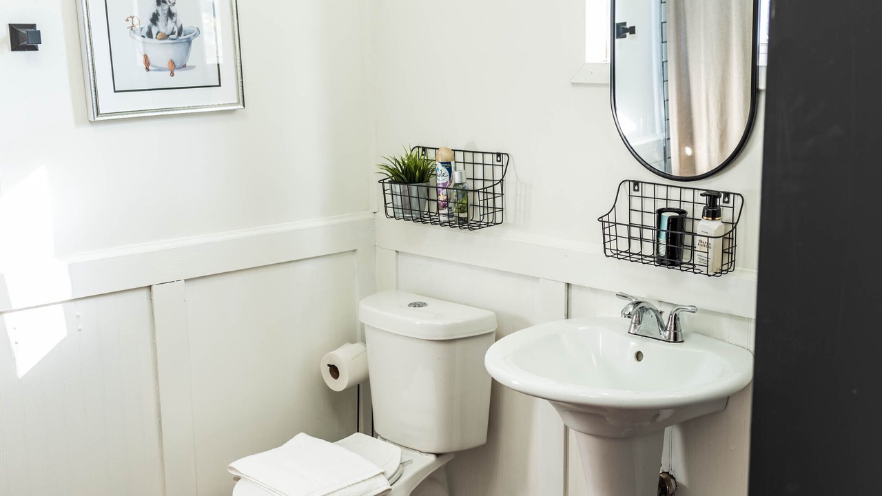 Photo of Bathroom in Round Top