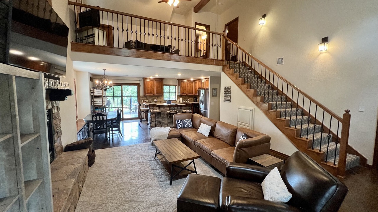 Photo of Livingroom in Sulphur