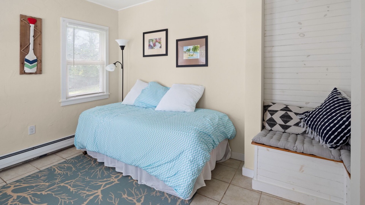 Photo of Bedroom in Malletts Bay
