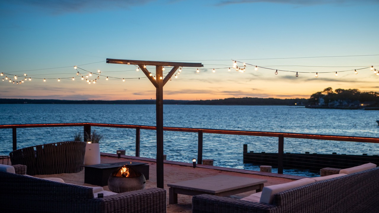 Photo of Patio Balcony in Aquebogue