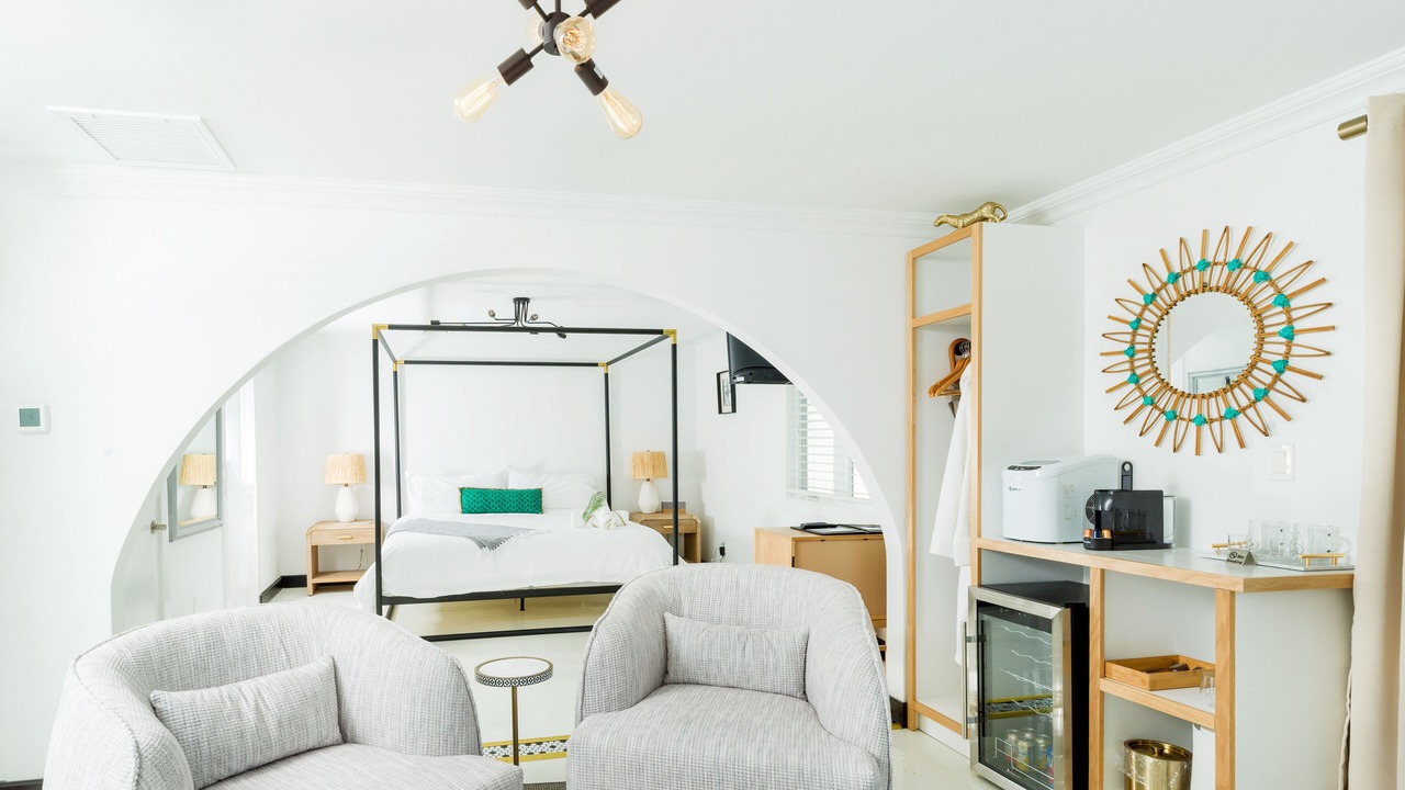 Photo of Livingroom in Aquebogue