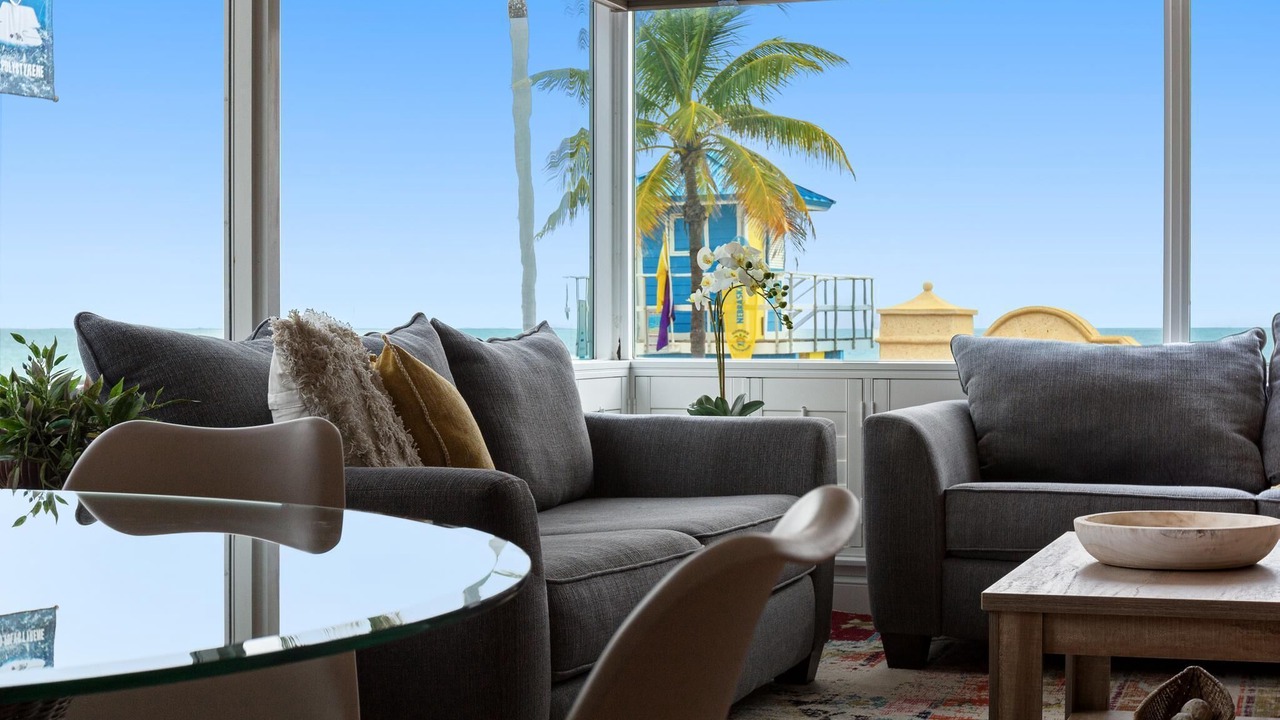 Photo of Livingroom in Hollywood